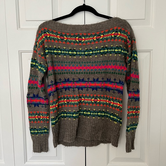 American Eagle Pattern Sweater - Picture 2 of 2